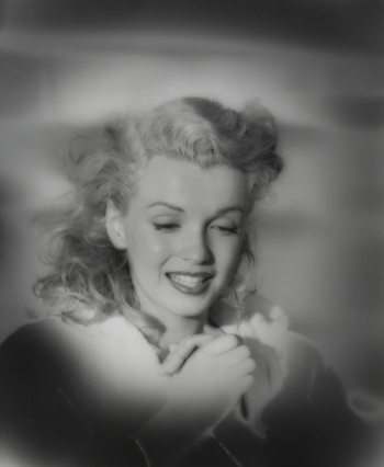 MARILYN MONROE VINTAGE PHOTOGRAPH BY ANDRE de DIENES