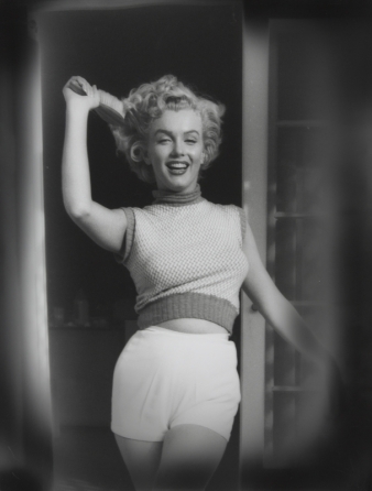 MARILYN MONROE VINTAGE PHOTOGRAPH BY ANDRE de DIENES