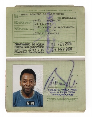 PELÉ 2000-2005 BRAZIL PASSPORT