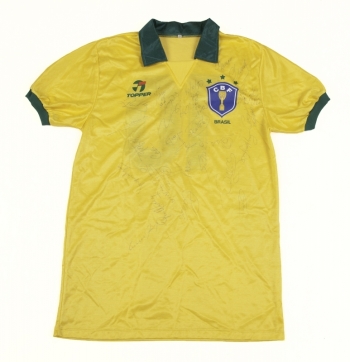 PELÉ OCTOBER 30, 1990, 50TH BIRTHDAY GAME BRAZIL TEAM SIGNED JERSEY