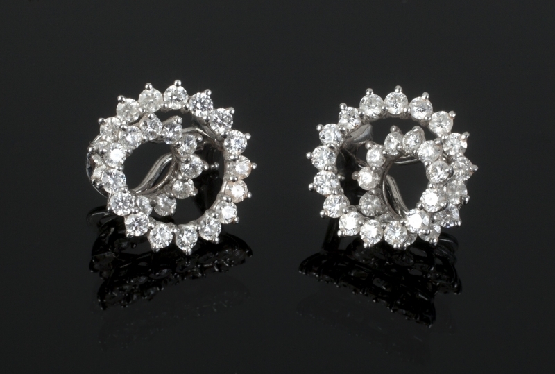 JANE FONDA TIFFANY & CO. DIAMOND EARRINGS