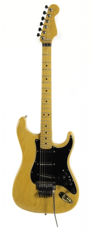 FRANK ZAPPA PERFORMANCE STRATOCASTER STYLE GUITAR