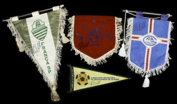 PELÉ SIGNED GROUP OF BRAZIL AND MEXICO PENNANTS