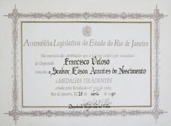 PELÉ APRIL 21, 1997, TIRADENTES MEDAL CERTIFICATE