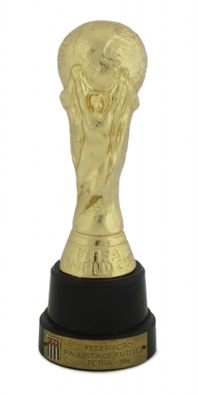 PELÉ JULY 1994 WORLD CUP PAULISTA FOOTBALL FEDERATION TROPHY