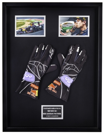 SEBASTIAN VETTEL SIGNED F1 RED BULL RACING REPLICA GLOVE DISPLAY