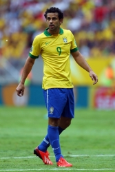 FRED BRAZIL 2013 CONFEDERATIONS CUP MATCH WORN AND TEAM SIGNED JERSEY WITH GETTY IMAGES FINE ART GALLERY PRINT - 4