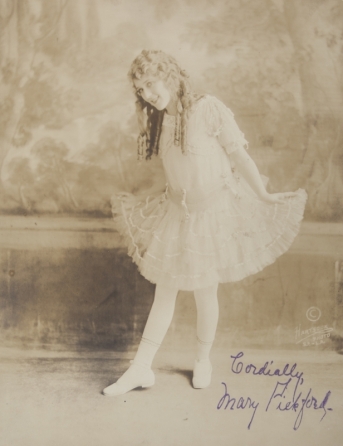 MARY PICKFORD SIGNED PHOTOGRAPH
