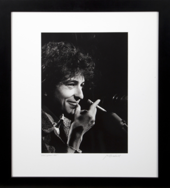 BOB DYLAN PHOTOGRAPH SIGNED BY JIM MARSHALL •