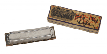 BOB DYLAN OWNED AND PLAYED HARMONICA AND SIGNED BOX •