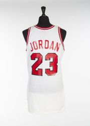 MICHAEL JORDAN PHOTO-MATCHED 1984 HISTORIC SIGNING DAY FIRST CHICAGO BULLS OFFICIAL NBA GAME JERSEY - 2
