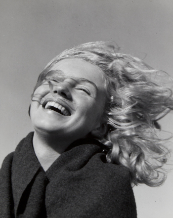 MARILYN MONROE 1945-1960s BLACK AND WHITE PHOTOGRAPH ANNOTATED BY ANDRE DE DIENES