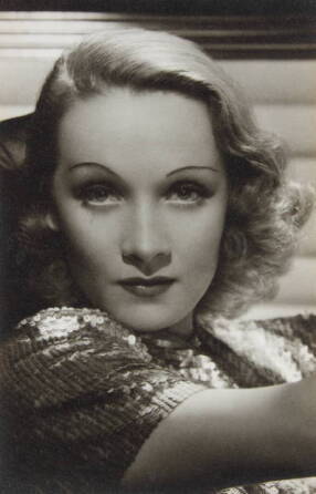 MARLENE DIETRICH PHOTOGRAPH