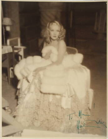 MARLENE DIETRICH SIGNED PORTRAIT