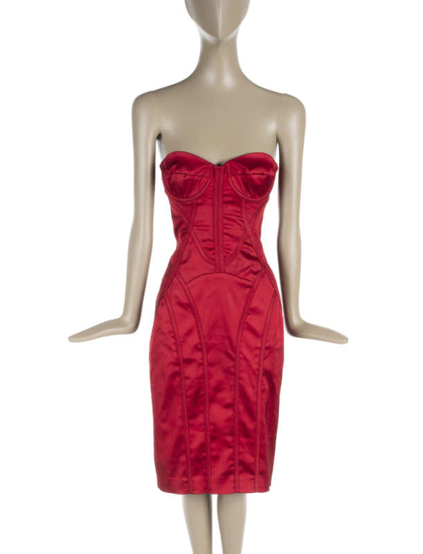 AMY WINEHOUSE 2004 BRIT AWARDS ANNOUNCEMENTS AND "TAKE THE BOX" MUSIC VIDEO WORN DRESS