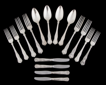 ROBERT EVANS STAINLESS FLATWARE SET