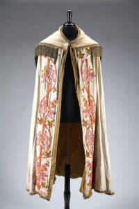 ELABORATE EMBROIDERED SILK PAPAL CAPE