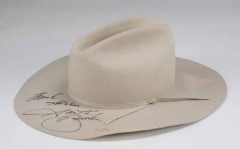 GARTH BROOKS SIGNED HAT