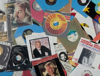 KENNY ROGERS: COLLECTION OF RECORD SINGLES