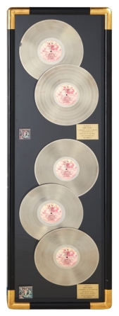 KENNY ROGERS: "THE GAMBLER" "MULTI PLATINUM" RECORD AWARD