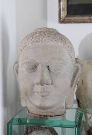 SOUTHEAST ASIAN STONE BUDDHA HEAD