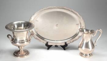 GROUP OF SILVERPLATED TABLEWARE
