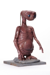 E.T. THE EXTRA-TERRESTRIAL: ORIGINAL "E.T." CHARACTER CONCEPT MAQUETTE - 6