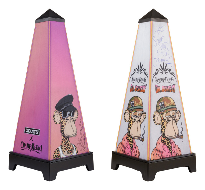 CORDELL BROADUS AND SNOOP DOGG: TWO XOUNTS SOUND SYSTEMS WITH SIGNED STYLE COVER SKINS (WITH PHOTOS) - WITH NFT AND RECORDING SESSION