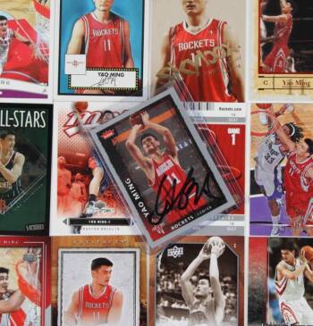 YAO MING AUTOGRAPH AND BASKETBALL CARD ARCHIVE