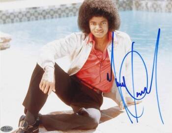 MICHAEL JACKSON SIGNED PHOTOGRAPH