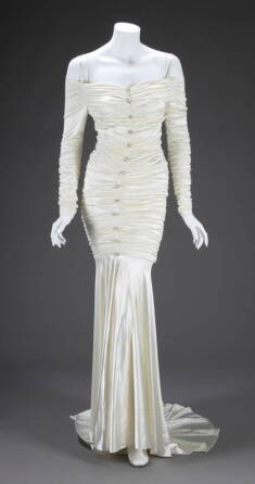 ANNA NICOLE SMITH GOWN