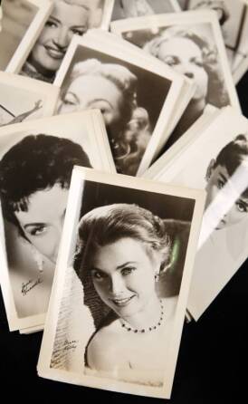 HOLLYWOOD ACTRESS SOUVENIR PHOTOGRAPHS