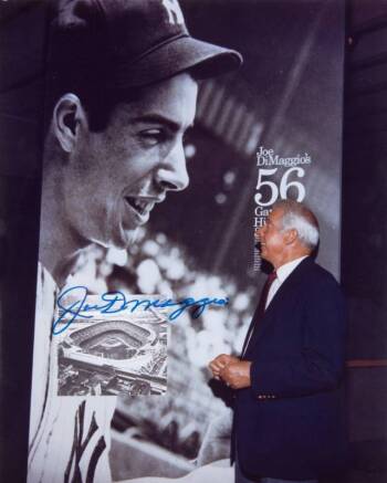 JOE DiMAGGIO SIGNED PHOTO