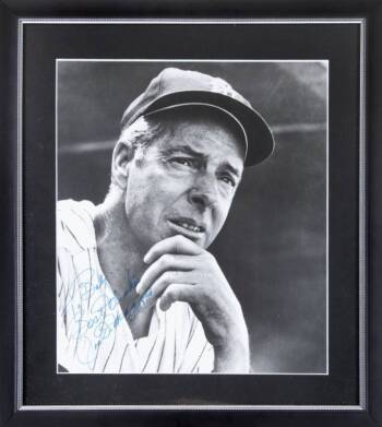 JOE DiMAGGIO SIGNED PHOTO