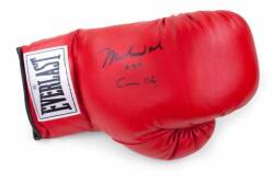 MUHAMMAD ALI SIGNED BOXING GLOVE "aka CASSIUS CLAY"