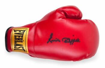 EMILE GRIFFITH SIGNED BOXING GLOVE