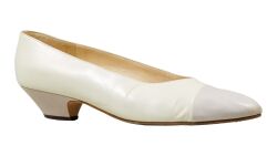 Princess Diana | A Pair Of Rayne Two-Tone Heels - 3