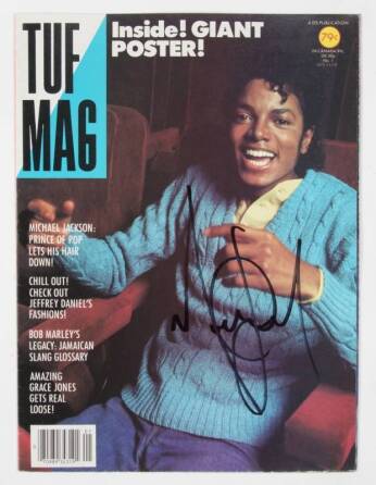 MICHAEL JACKSON SIGNED MAGAZINE