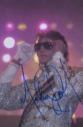 MICHAEL JACKSON SIGNED VICTORY TOUR IMAGE