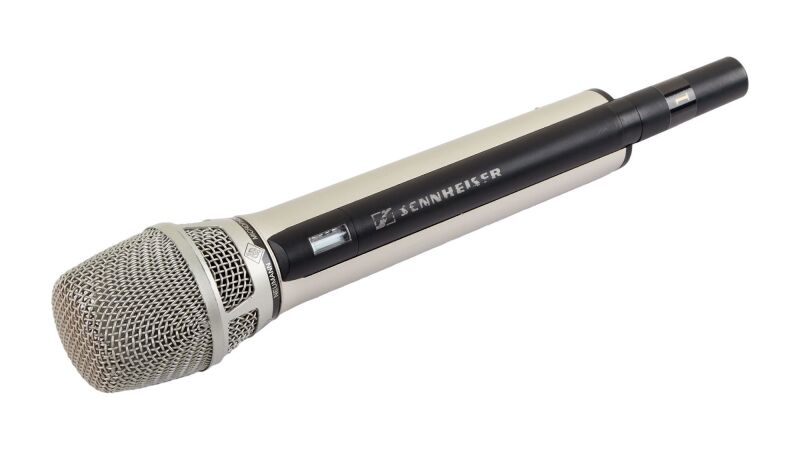 Tony Bennett | Neumann KK 105s Supercardioid Microphone