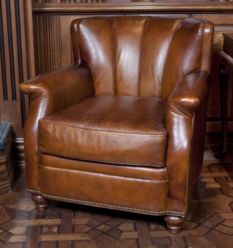 PAIR OF LEATHER CLUB CHAIRS