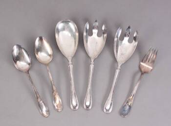 A GROUP OF THREE ERCUIS STERLING SERVING UTENSILS