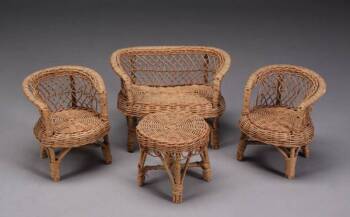 AN ANTIQUE WICKER CHILD’S SET