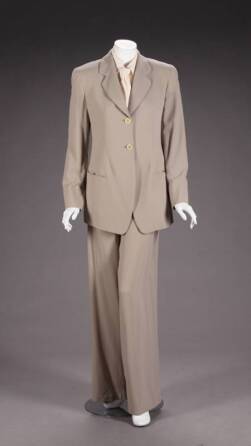 BARBRA STREISAND PANT SUIT