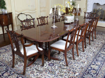 SET OF CHIPPENDALE STYLE DINING CHAIRS