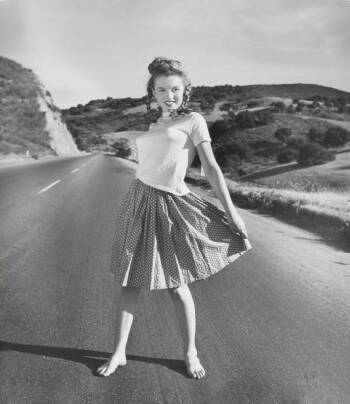 MARILYN MONROE PHOTOGRAPH BY ANDRE DE DIENES