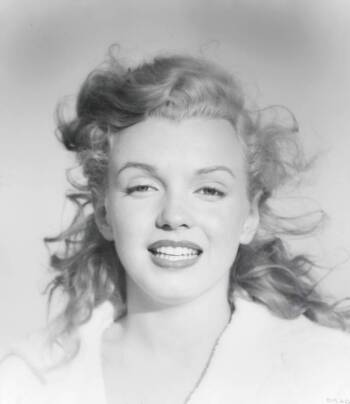 MARILYN MONROE PHOTOGRAPH BY ANDRE DE DIENES