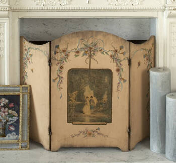 A VINTAGE HAND PAINTED WOODEN FIRE SCREEN