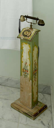 A VINTAGE DECORATIVE HANDPAINTED TELEPHONE WITH A