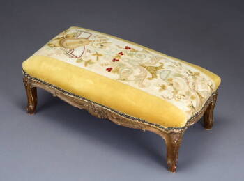 LOUIS XV STYLE GILT FOOTSTOOL